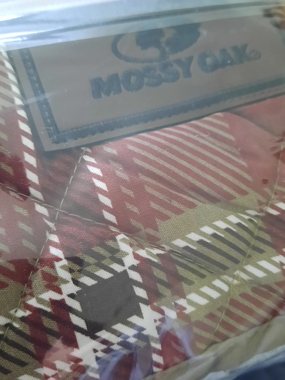 Mossy Oak Burgundy Plaid Quilted Comforter Set